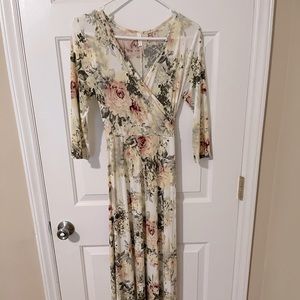 Only wore for pictures. No longer pregnant or nursing.